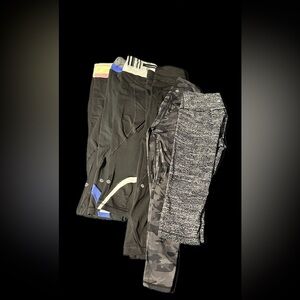Lululemon Stylish Bundle Leggings Set in Black and Gray